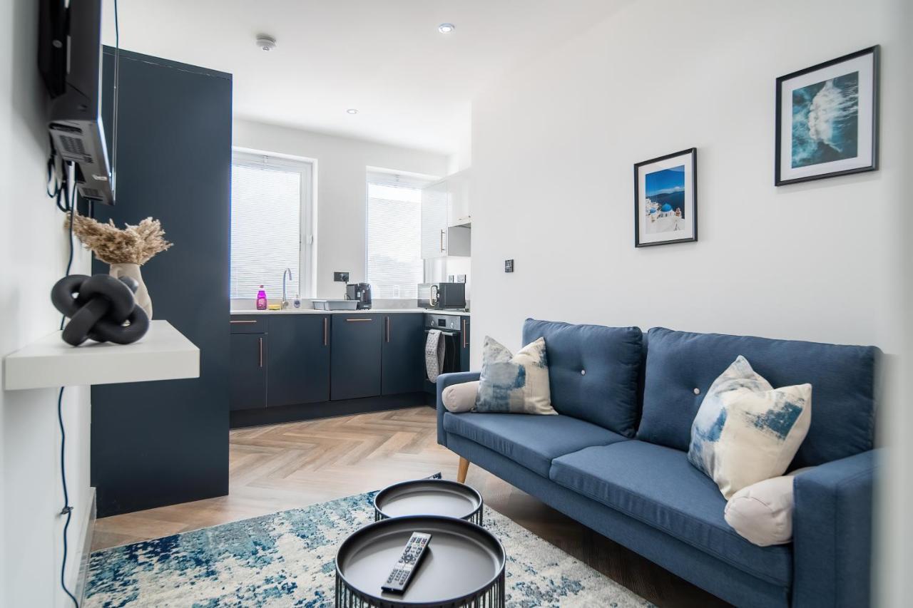 London Road Romford Block Apartment Екстериор снимка