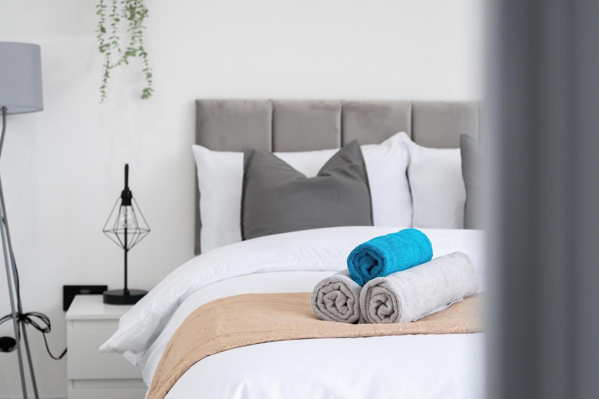 London Road Romford Block Apartment Екстериор снимка
