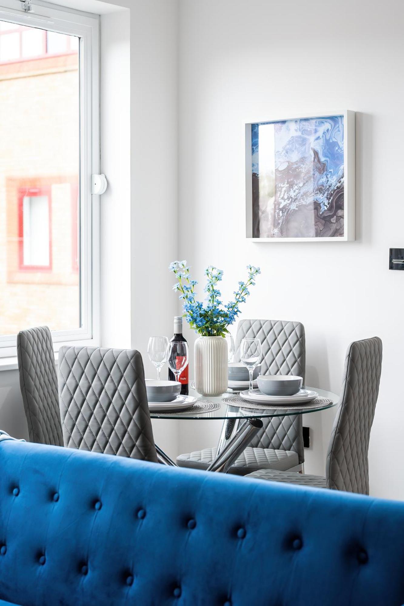 London Road Romford Block Apartment Екстериор снимка