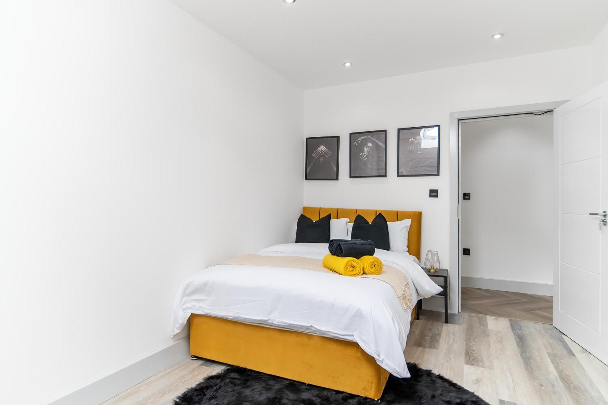 London Road Romford Block Apartment Екстериор снимка