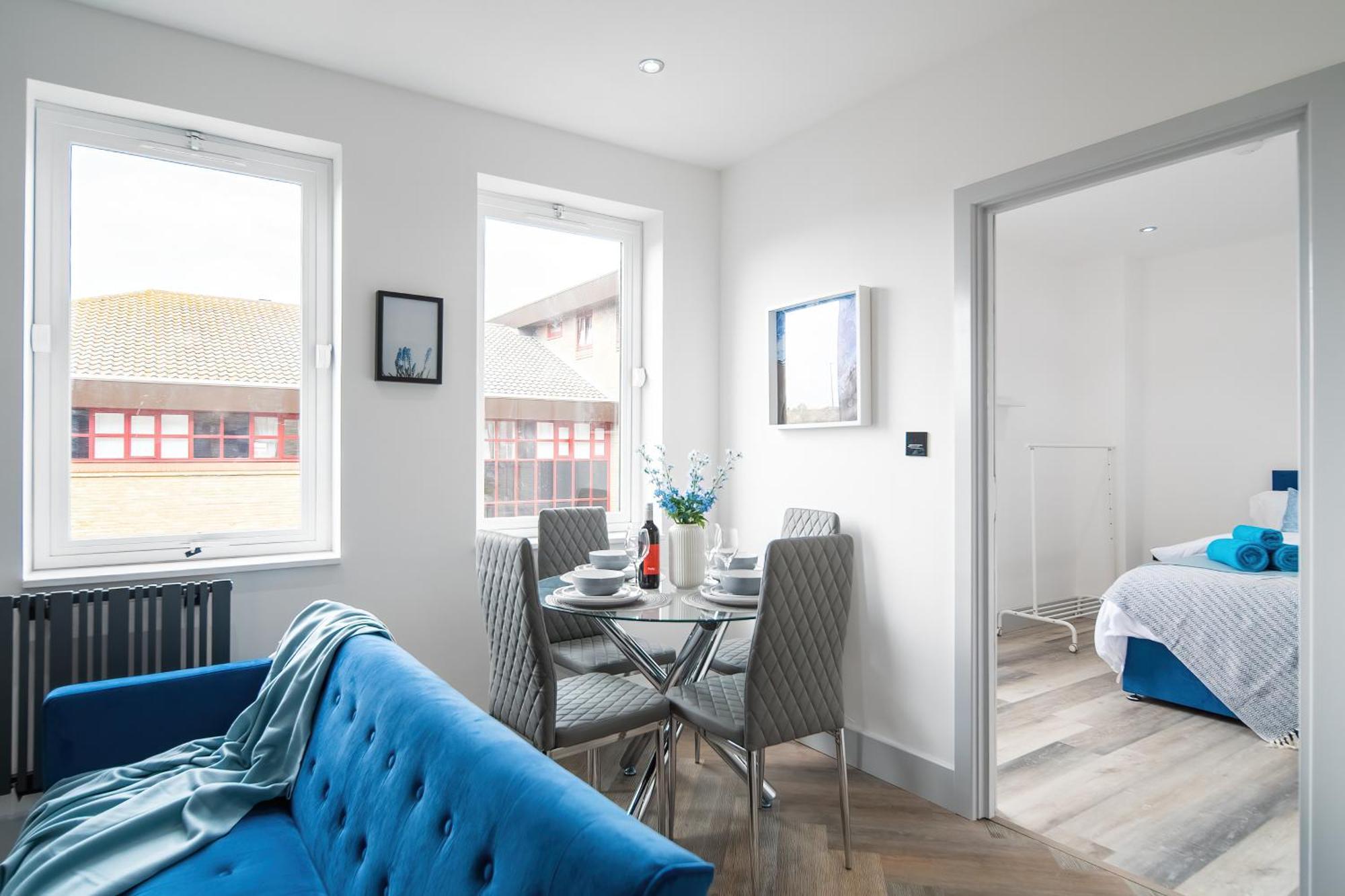 London Road Romford Block Apartment Екстериор снимка