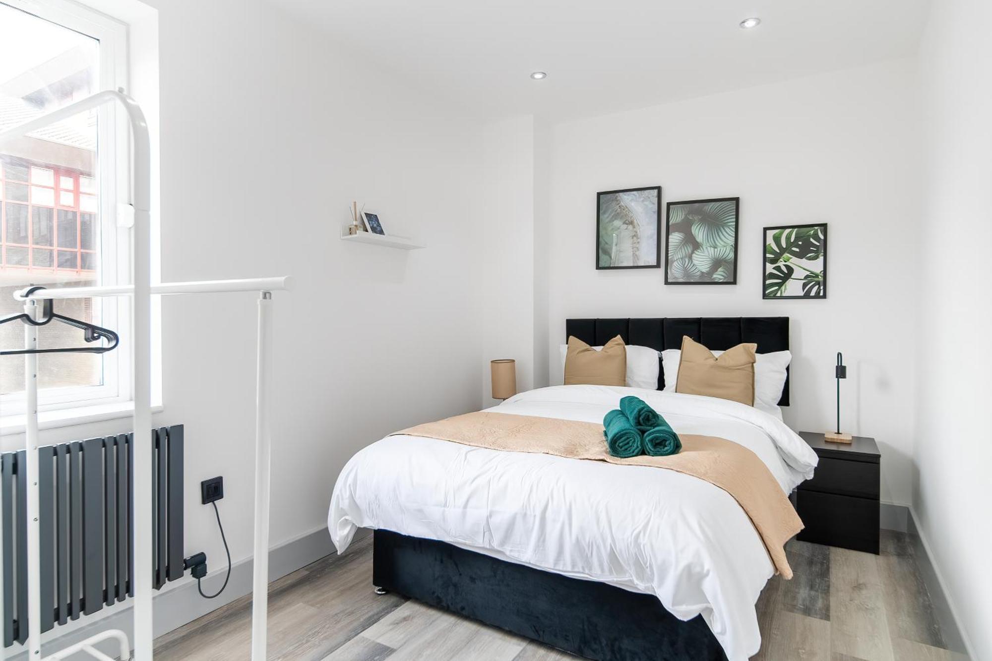 London Road Romford Block Apartment Екстериор снимка