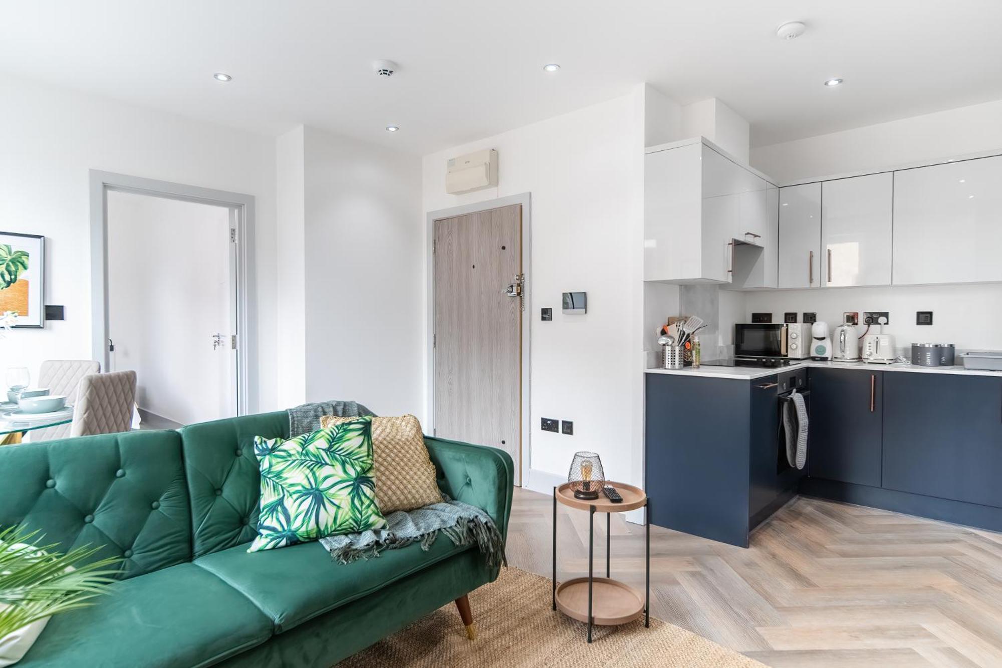 London Road Romford Block Apartment Екстериор снимка